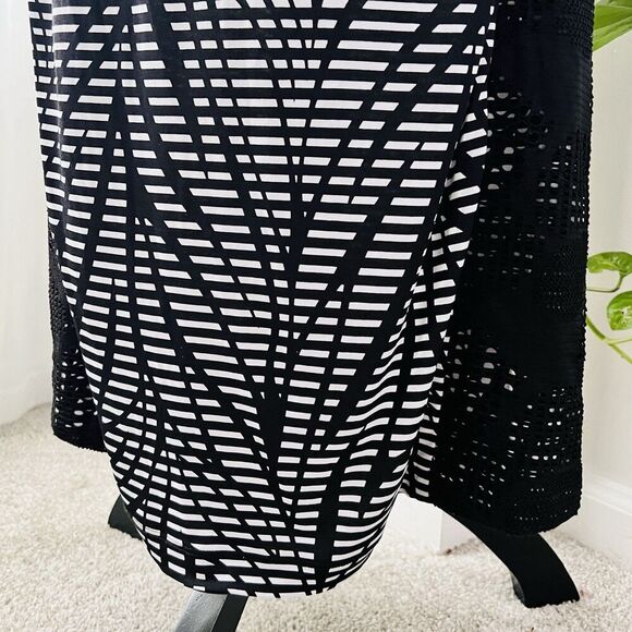 Frank Lyman Long Colorblock Maxi Dress Black & White Stretchy Comfy - Size 6 - Picture 6 of 8
